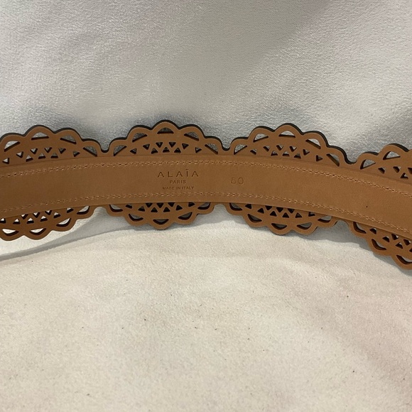 Alaia Belt - Picture 2 of 3